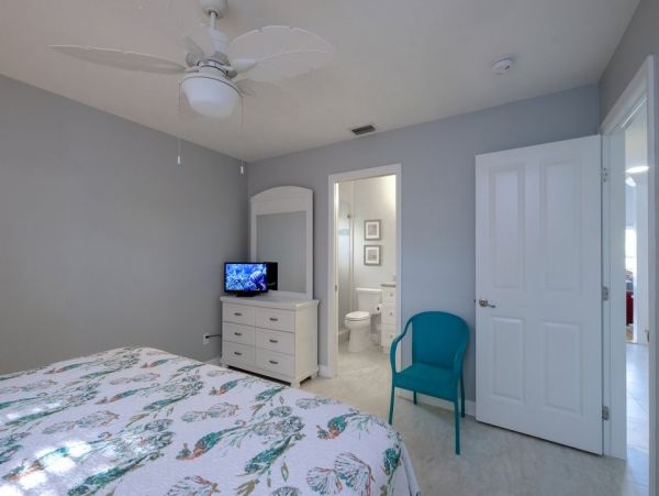 Anna Maria Island Holmes Beach Home 906454