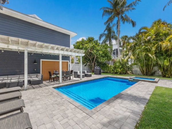 Anna Maria Vacation Home Sleeps Six Guests Private Pool