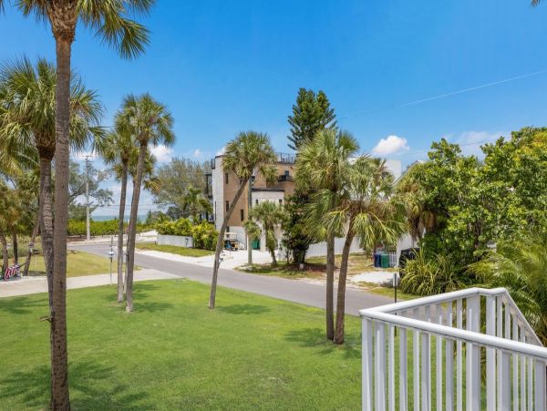 Anna Maria Vacation Home Sleeps Six Guests Private Pool