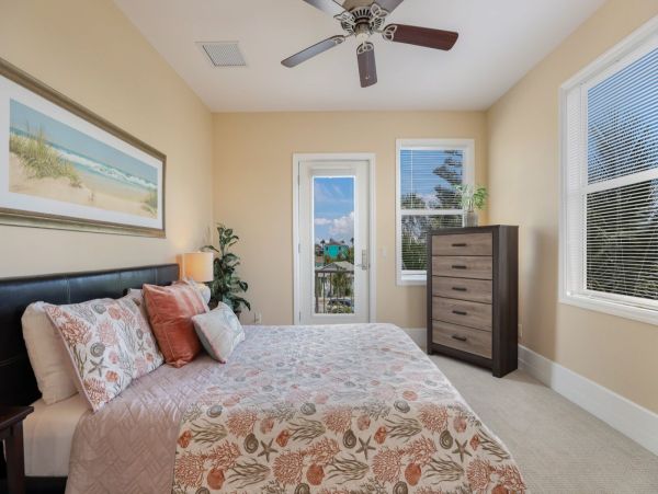 Gulf & Bay View Three Bedroom Rental Home in Bradenton Beach