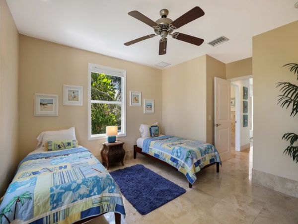 Gulf & Bay View Three Bedroom Rental Home in Bradenton Beach