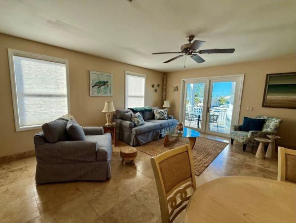 Gulf & Bay View Three Bedroom Rental Home in Bradenton Beach