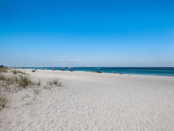 Gulf & Bay View Three Bedroom Rental Home in Bradenton Beach