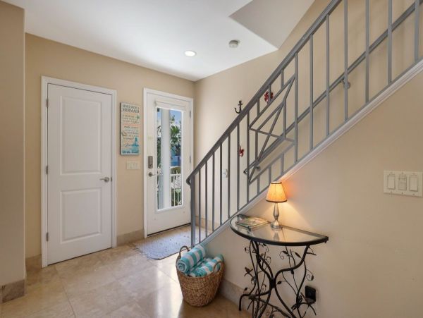 Gulf & Bay View Three Bedroom Rental Home in Bradenton Beach