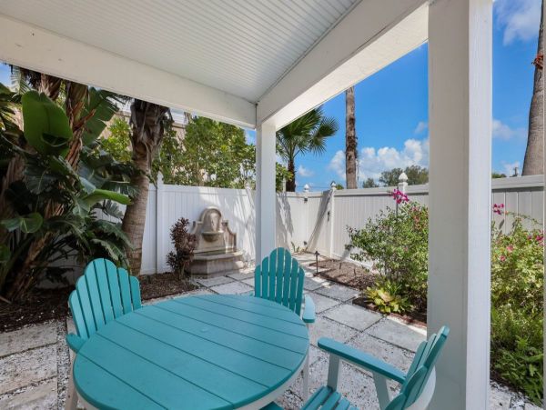 Gulf & Bay View Three Bedroom Rental Home in Bradenton Beach