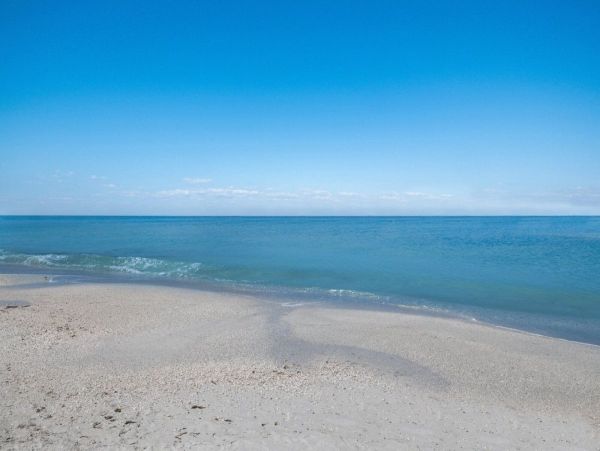 Gulf & Bay View Three Bedroom Rental Home in Bradenton Beach