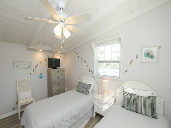 Beautiful Holmes Beach Vacation Rental Home with Pool