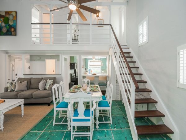 Beautiful Holmes Beach Vacation Rental Home with Pool