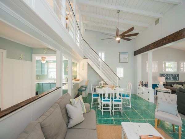 Beautiful Holmes Beach Vacation Rental Home with Pool