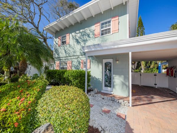 Beautiful Holmes Beach Vacation Rental Home with Pool
