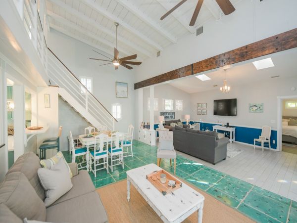 Beautiful Holmes Beach Vacation Rental Home with Pool
