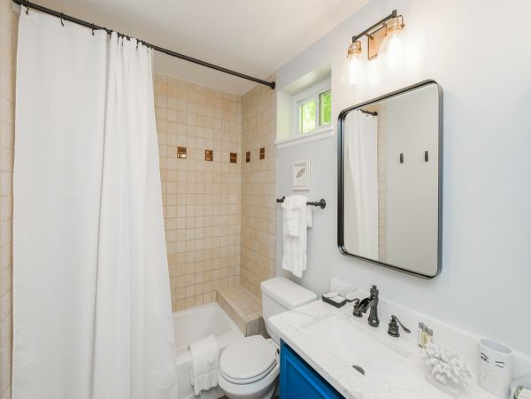 Beautiful Holmes Beach Vacation Rental Home with Pool