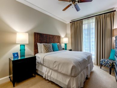 Luxury Three Bedroom Beach Condo Sleeps 8 Communal Pool