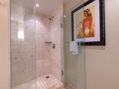 Luxury Three Bedroom Beach Condo Sleeps 8 Communal Pool