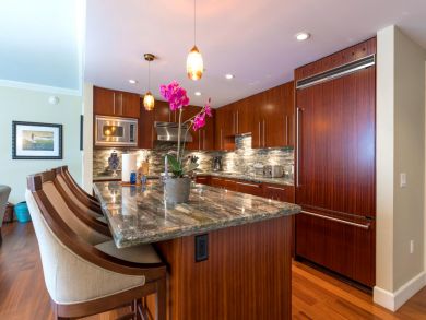 Luxury Three Bedroom Beach Condo Sleeps 8 Communal Pool