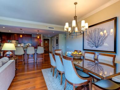 Luxury Three Bedroom Beach Condo Sleeps 8 Communal Pool