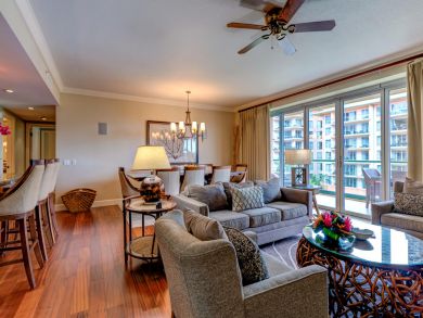 Luxury Three Bedroom Beach Condo Sleeps 8 Communal Pool