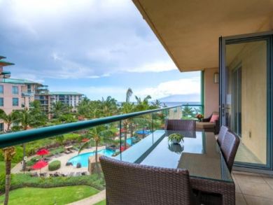 Luxury Three Bedroom Beach Condo Sleeps 8 Communal Pool