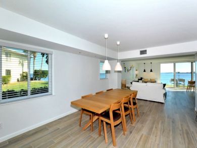 Holmes Beach Luxury Vacation Rental Condo Three Bedrooms