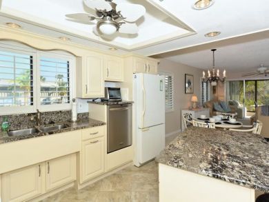 Anna Maria Island Holmes Beach Condo 906477 Anna Maria Island Holmes Beach Condo 906477