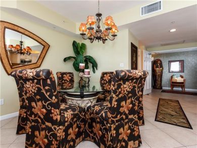Spacious Three Bedroom Vacation Beach Condo Sleeps 8