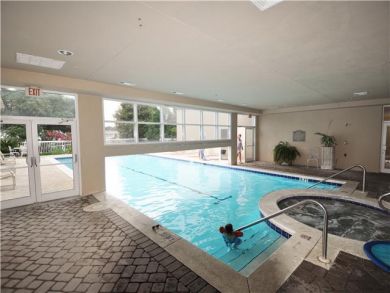 Spacious Three Bedroom Vacation Beach Condo Sleeps 8