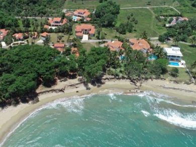 Luxury Four Bedroom Beach Vacation Villa