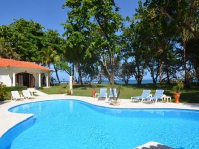 Luxury Four Bedroom Beach Vacation Villa