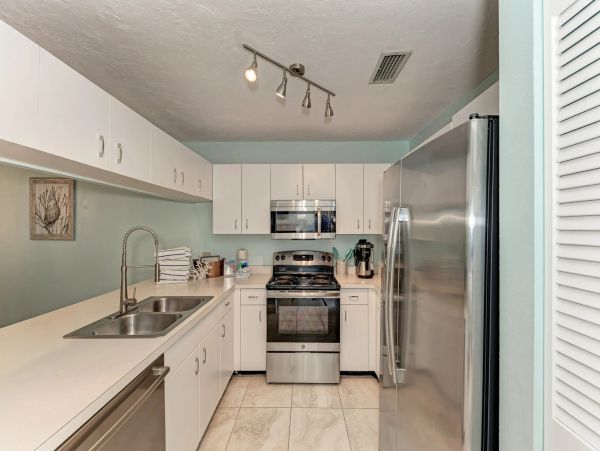 Anna Maria 3 Bedroom Vacation Home Sleeps 6 Guests