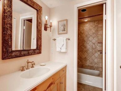 Aspen Condo 906500