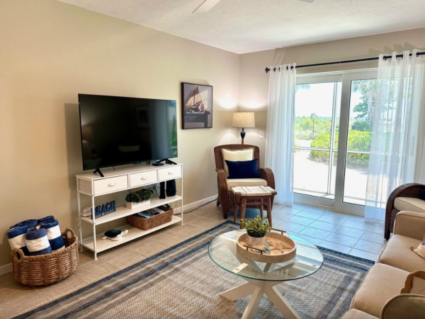 Anna Maria Gulf Front Vacation Condo Just 25 Steps to Beach!