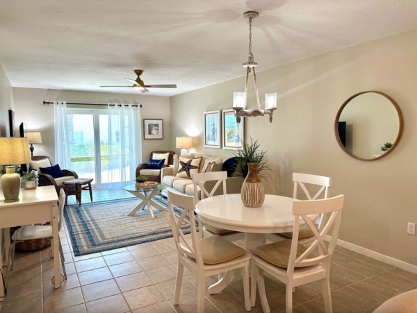 Anna Maria Gulf Front Vacation Condo Just 25 Steps to Beach!