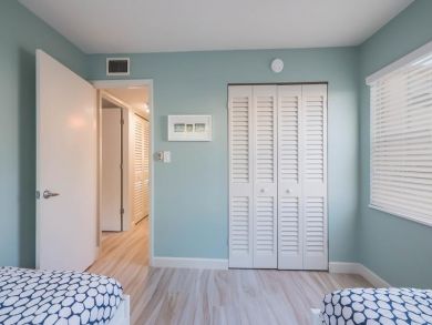 Anna Maria Two Bedroom Canal View Vacation Condo Sleeps 4