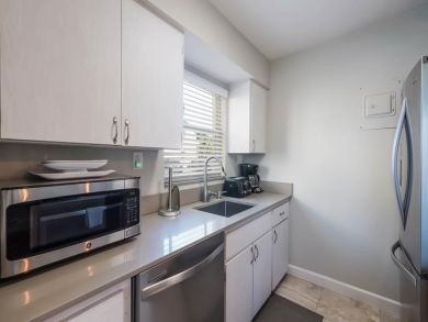 Anna Maria Two Bedroom Canal View Vacation Condo Sleeps 4