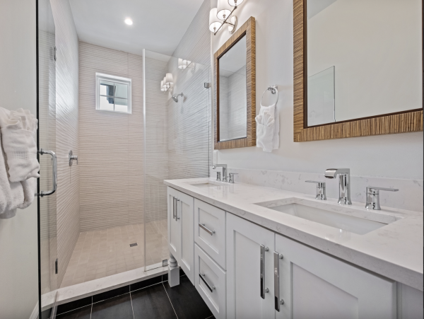 Anna Maria North End Six Bedroom Home with Resort Style Pool