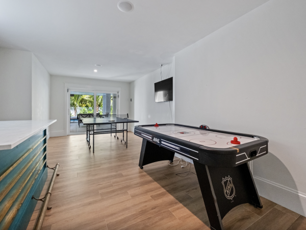 Anna Maria North End Six Bedroom Home with Resort Style Pool