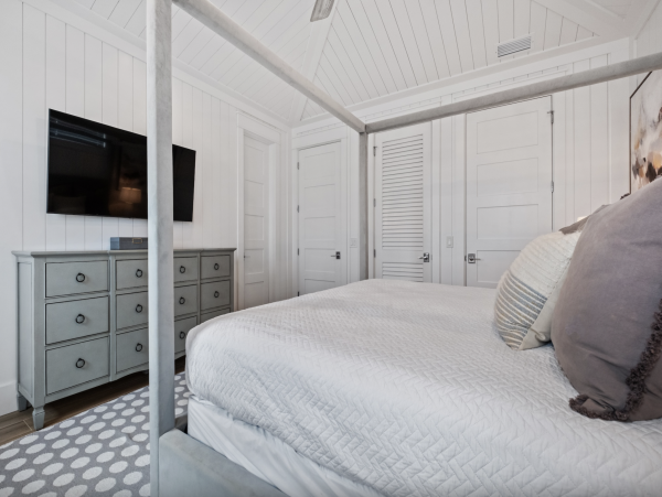 Anna Maria North End Six Bedroom Home with Resort Style Pool