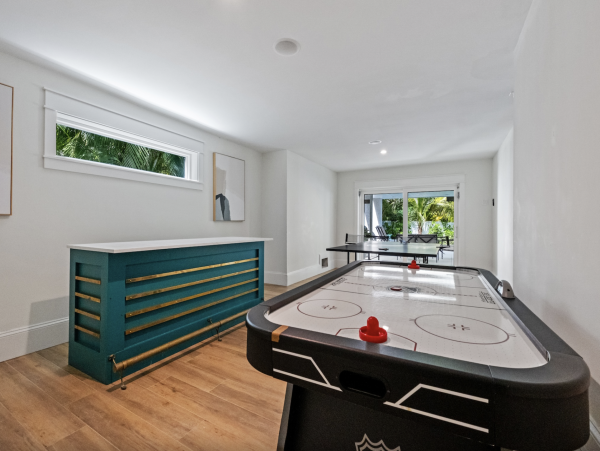 Anna Maria North End Six Bedroom Home with Resort Style Pool