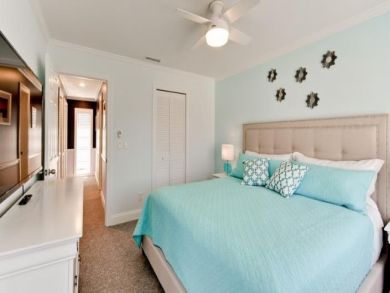 Stunning Town Home Two Miles From Anna Maria Island Stunning Town Home Two Miles From Anna Maria Island