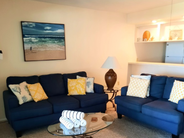 Lovely Two Bedroom Two Bathroom Beach Condo Sleeps Four