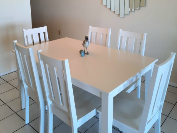 Lovely Two Bedroom Two Bathroom Beach Condo Sleeps Four