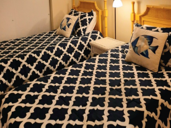 Lovely Two Bedroom Two Bathroom Beach Condo Sleeps Four