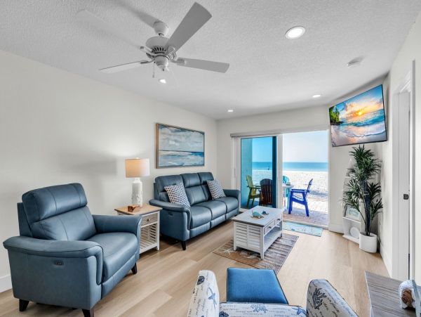 Anna Maria Island Vacation Condo Right on The Beach!