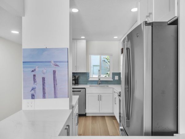 Anna Maria Island Vacation Condo Right on The Beach!