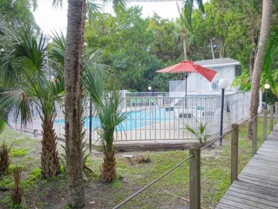 Holmes Beach Vacation Rental Sleeps 6 Short Walk to Beach