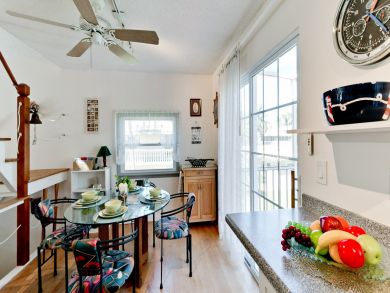 Holmes Beach Vacation Rental Sleeps 6 Short Walk to Beach
