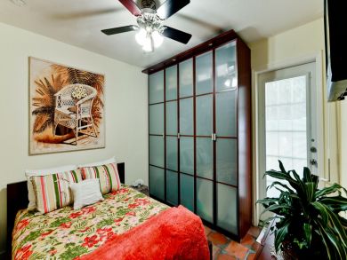 Beautiful 2 Bedroom Duplex Private Pool Short Walk to Beach