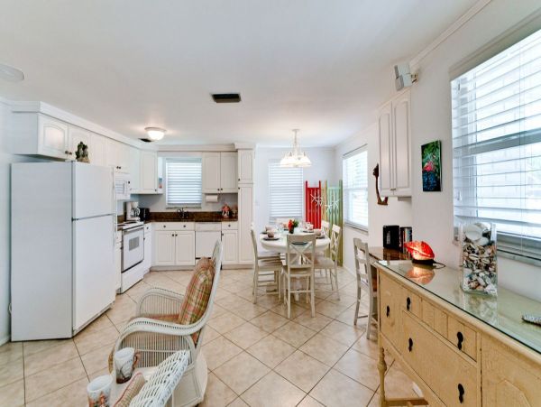 Anna Maria Island Holmes Beach Home 906566
