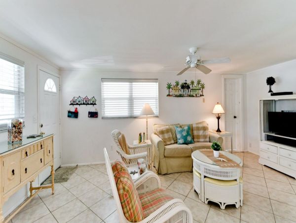Anna Maria Island Holmes Beach Home 906566