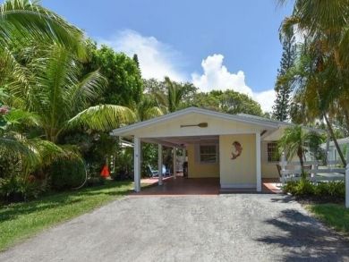 Holmes Beach 2 Bedroom Vacation Home